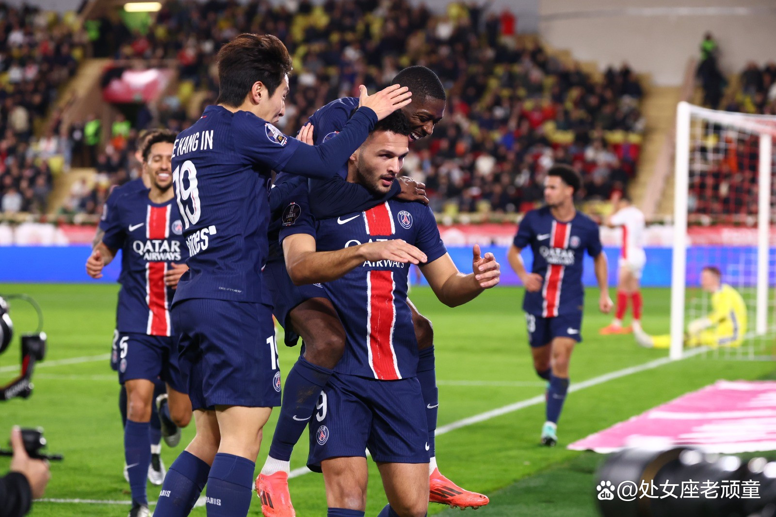 开云体育下载-联赛竞争激烈，球队实力花样百出的简单介绍