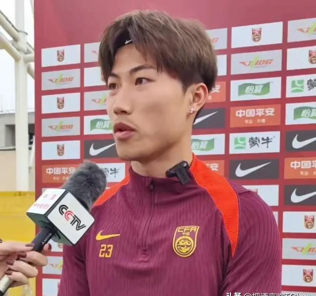 关于江苏男篮获得一场胜利,士气高涨的信息 关于江苏男篮获得一场胜利,士气高涨的信息