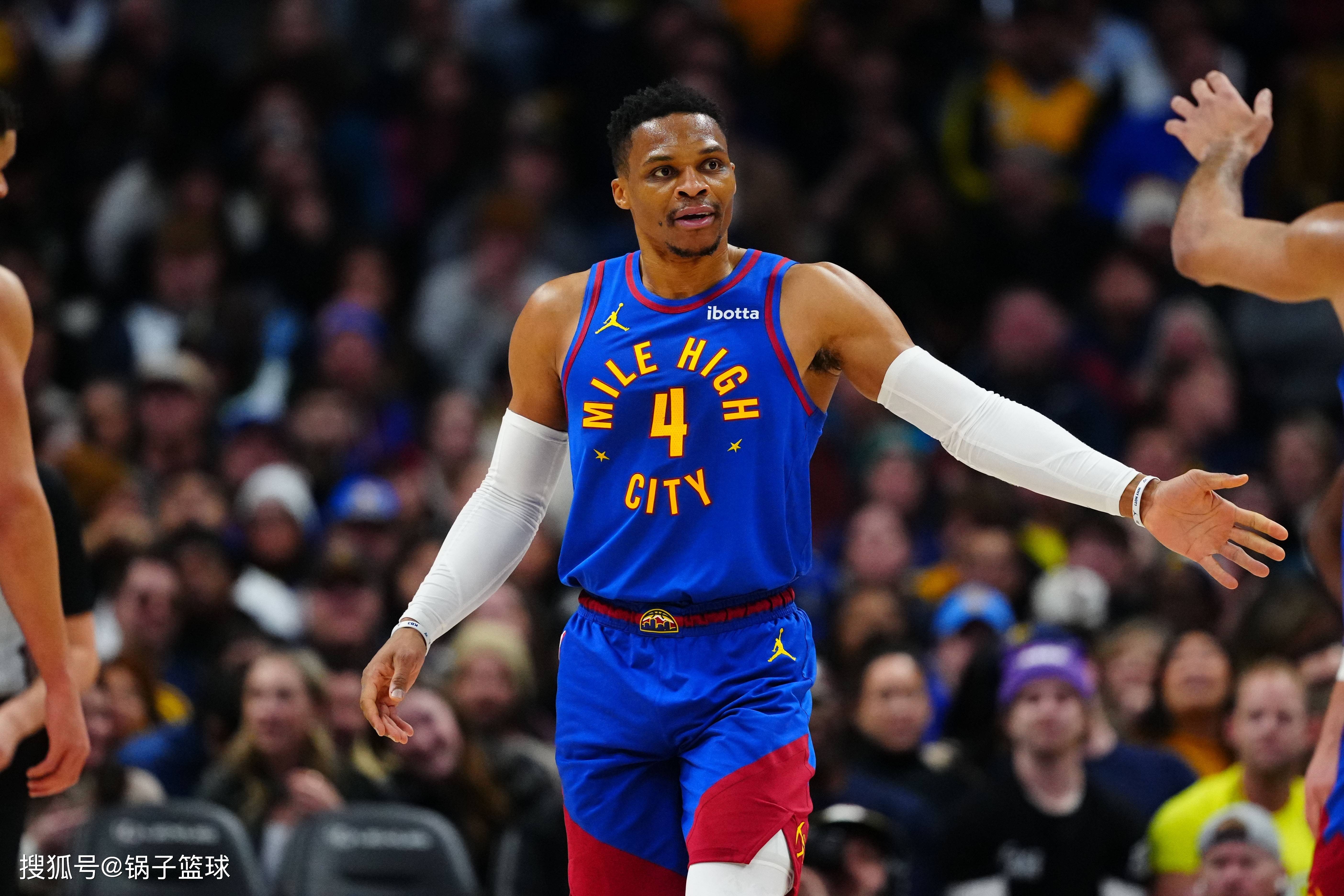 开云APP-包含火箭队客场逆转掘金队，威少大号三双力挫对手的词条