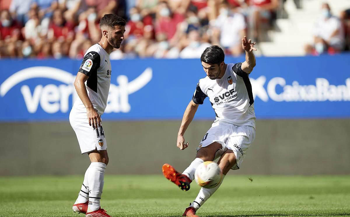 巴伦西亚队客场大捷,赛季首胜归来 巴伦西亚队客场大捷,赛季首胜归来