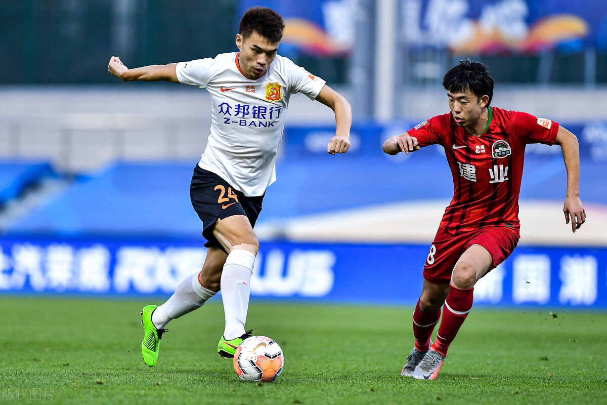 开云体育下载-关于青岛黄海中场大将因伤缺阵，球队实力受损的信息