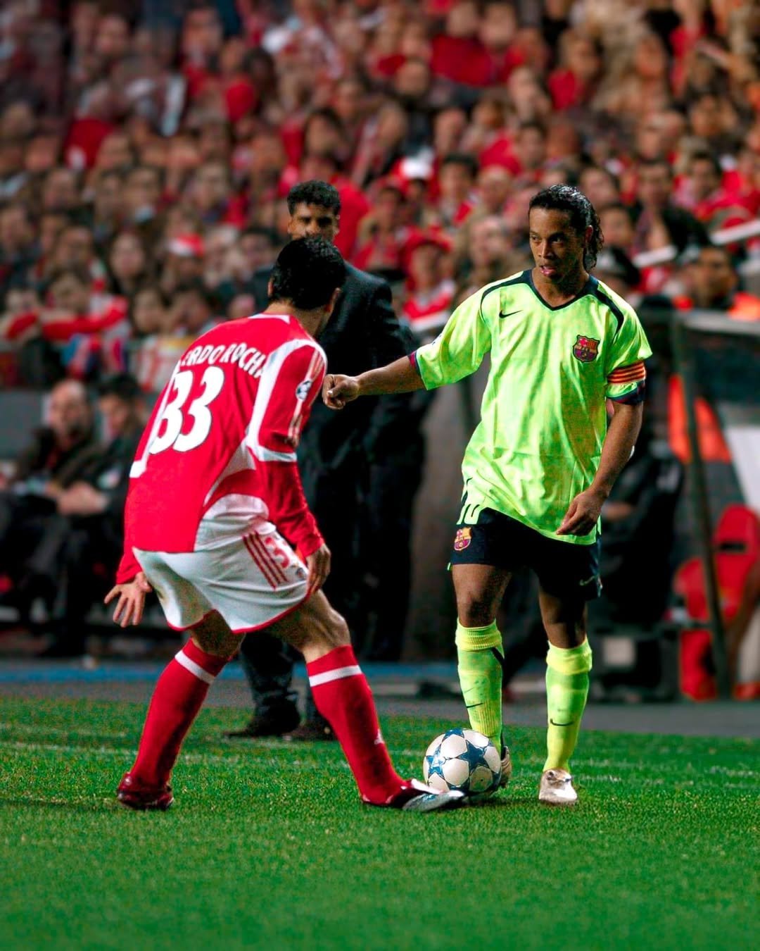 开云体育在线-巴塞罗那遭遇欧冠淘汰，球迷心痛无助的简单介绍