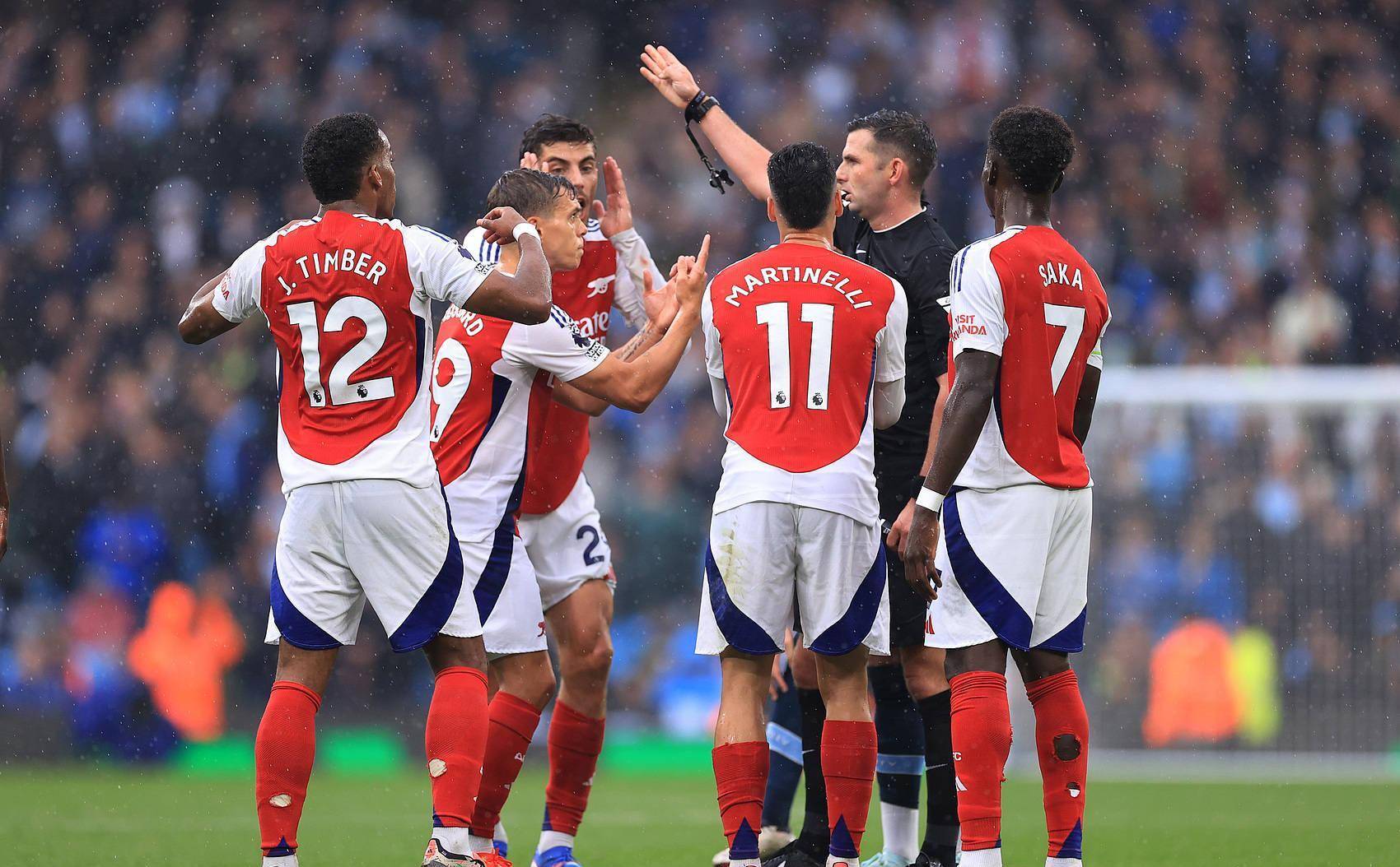 曼城后防坚不可摧,连续赛场零封对手 曼城后防坚不可摧,连续赛场零封对手