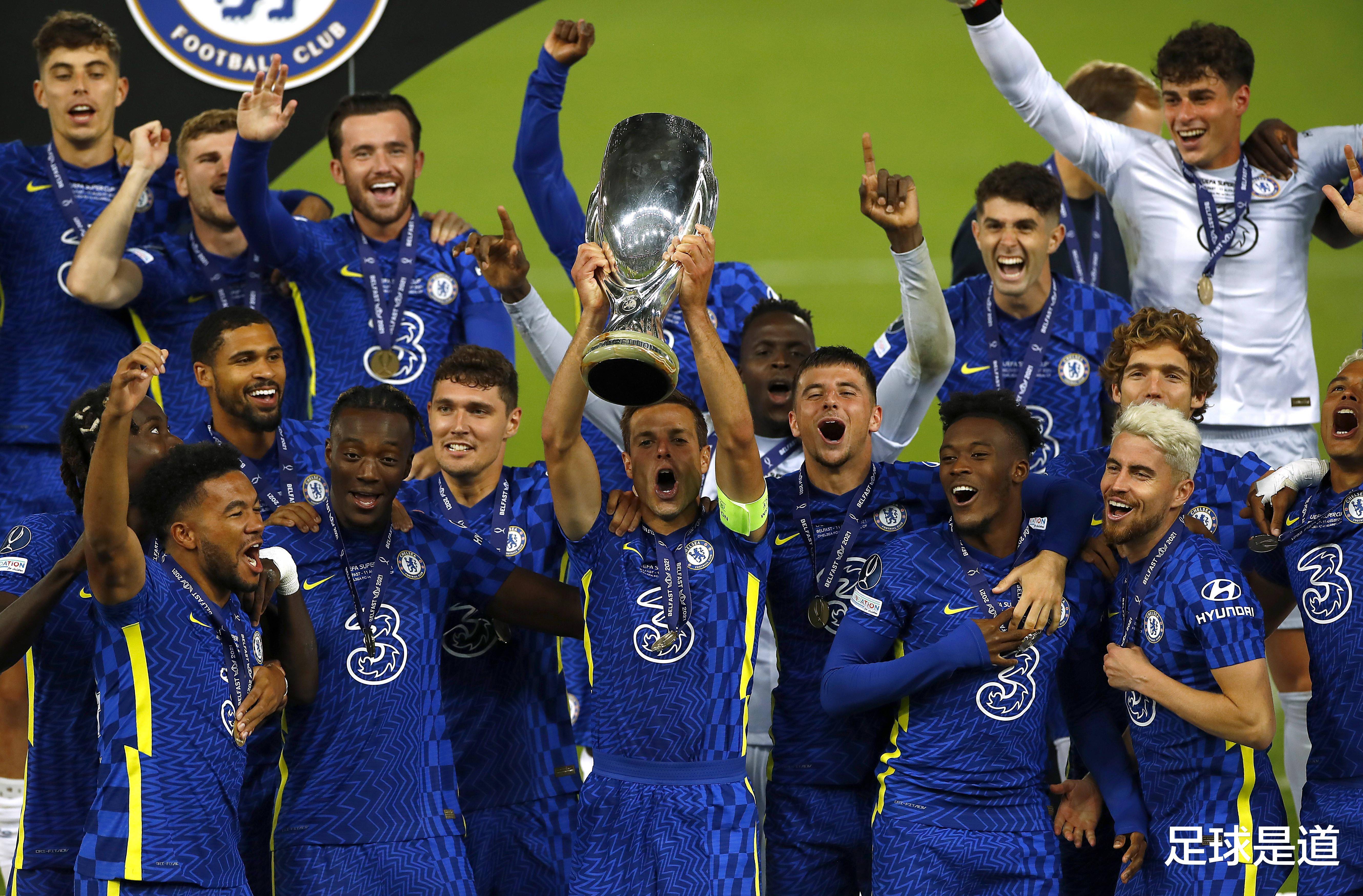 开云体育平台APP-佛罗伦萨队员集体进攻火力全开，主场取胜