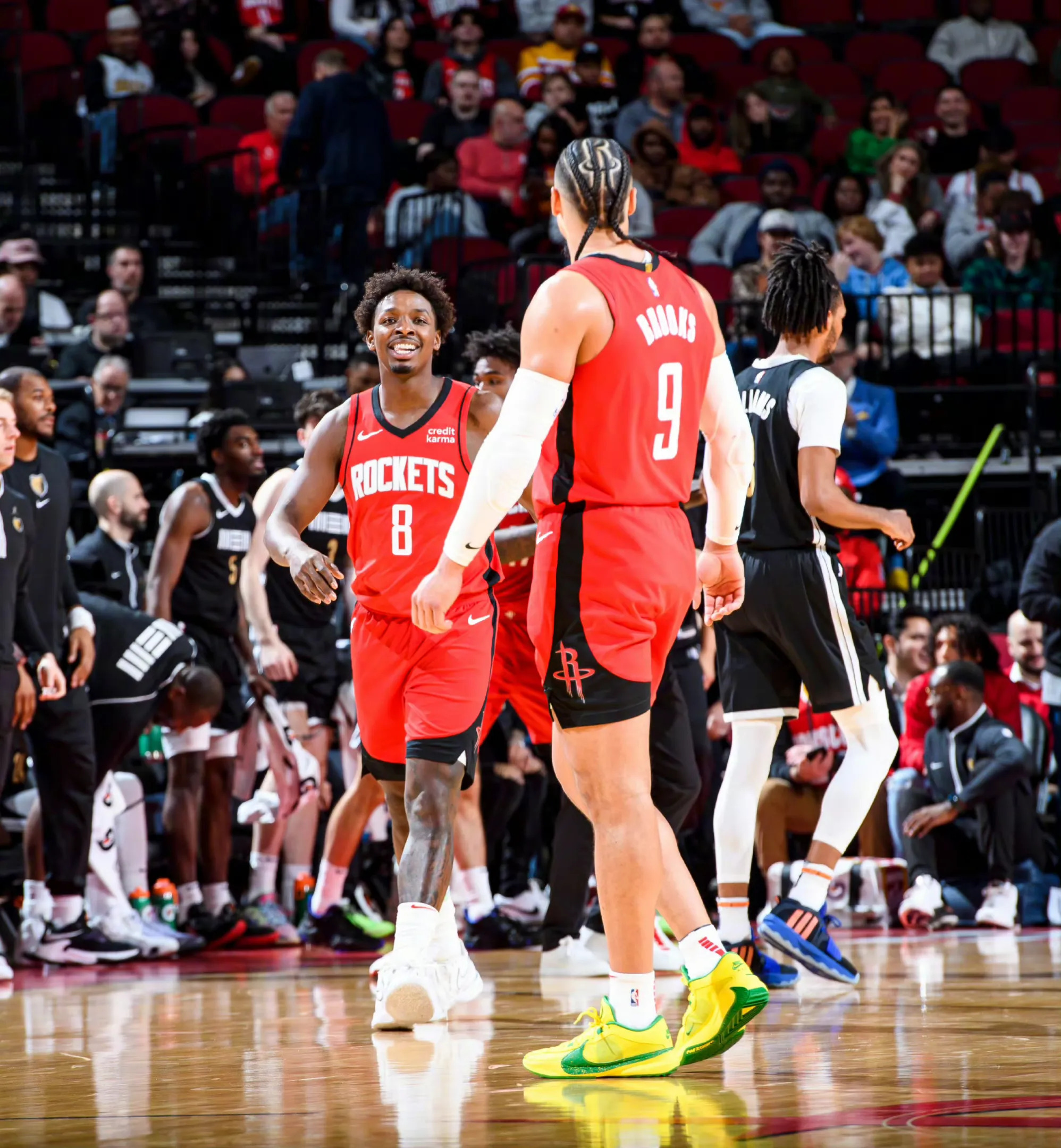 火箭不敌独行侠,哈登失准连续失手 火箭不敌独行侠,哈登失准连续失手