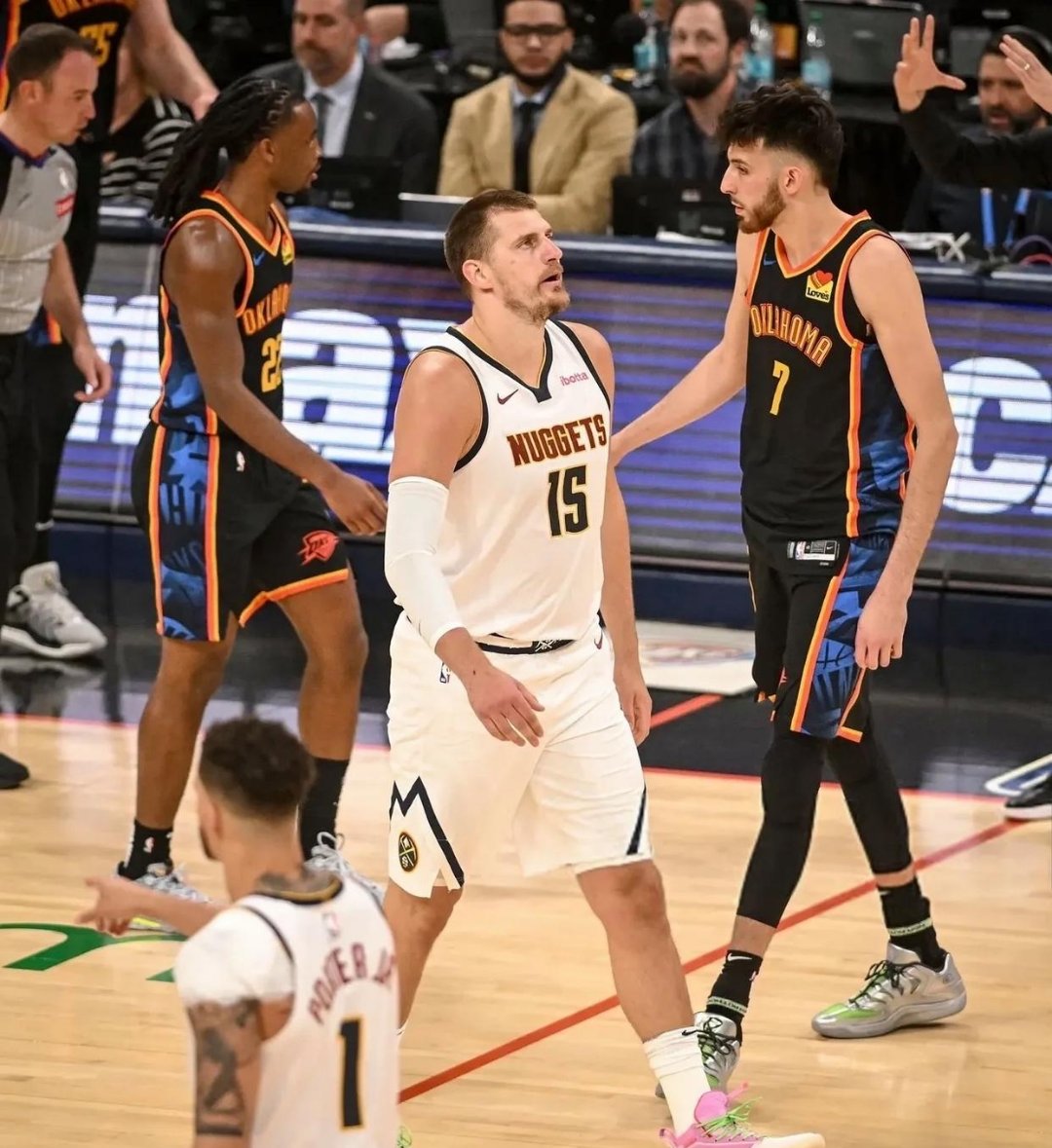 NBA球队在近期比赛中稳扎稳打,备战季后赛 NBA球队在近期比赛中稳扎稳打,备战季后赛