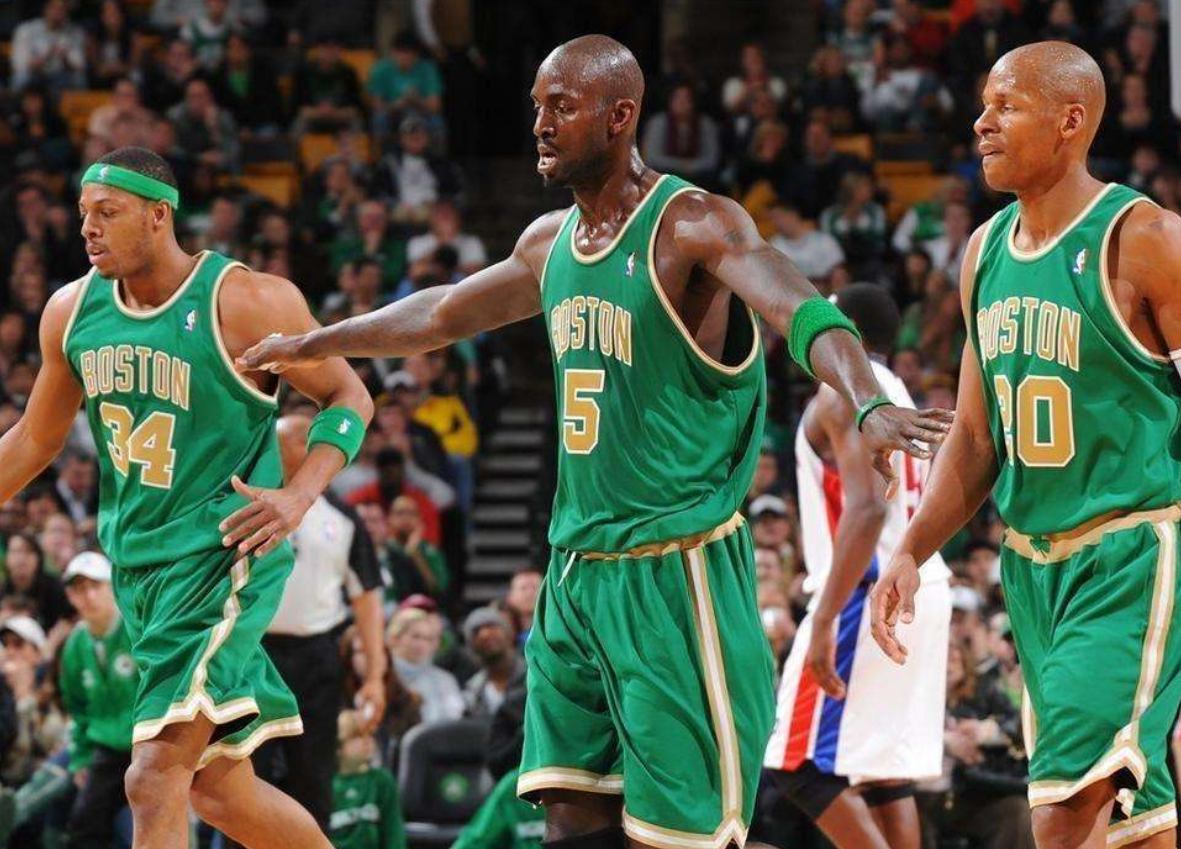 开云体育APP下载-火箭不敌76人，河蟹32分未能拯救球队的简单介绍