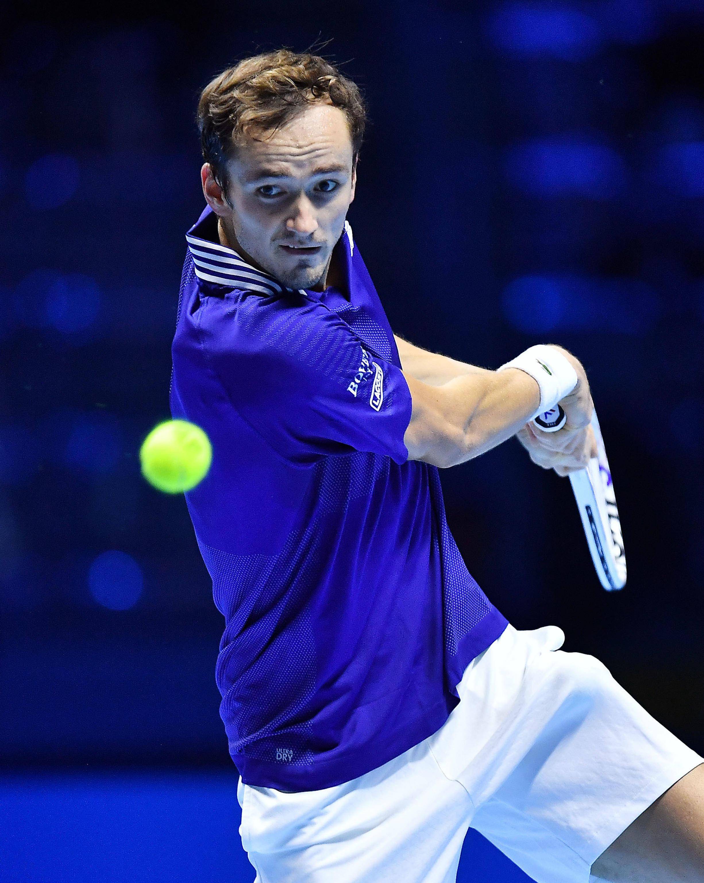 包含ATP总决赛完胜年终总决赛,梅德韦杰夫刷新纪录的词条 包含ATP总决赛完胜年终总决赛,梅德韦杰夫刷新纪录的词条