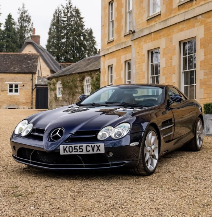 开云官网-迈凯伦横扫梅赛德斯，拉塞尔惊艳四座