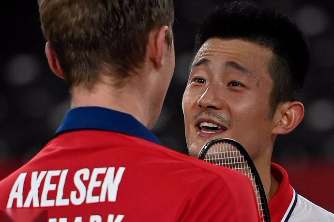 开云平台-日本队完胜泰国队，安赛龙扛起全队