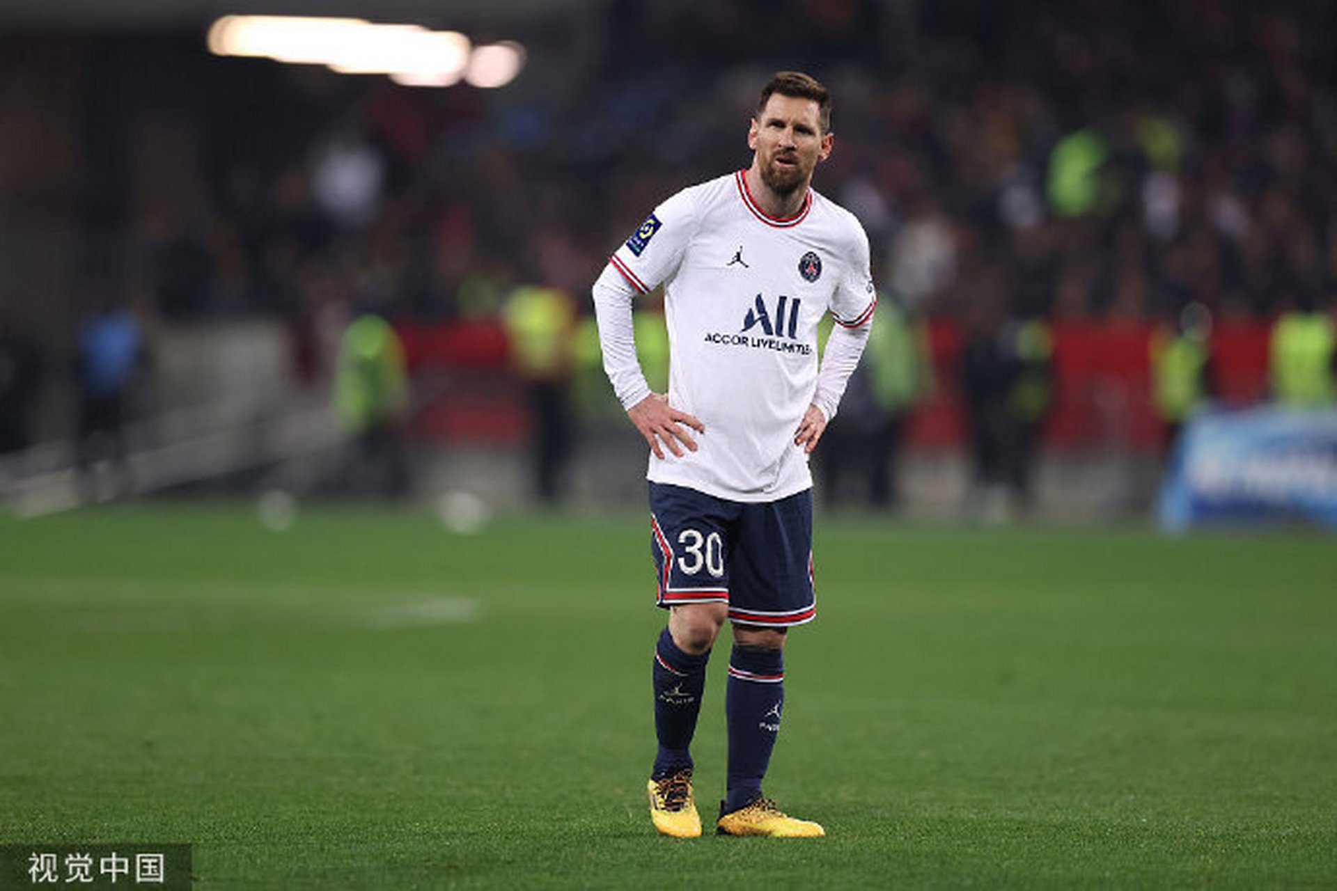 开云体育在线-巴黎绝杀告别！梅西遭遇淘汰困境