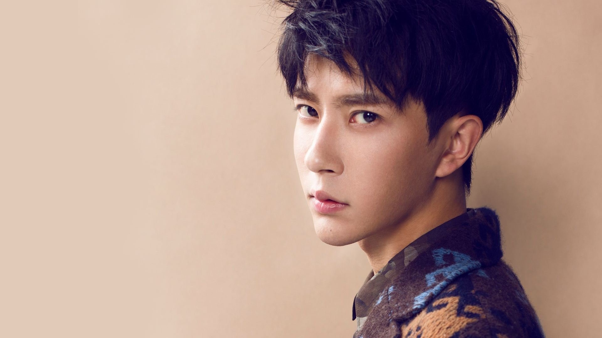 开云体育-在德甲争冠的烈火中，拉亚完成了冰冷的救赎