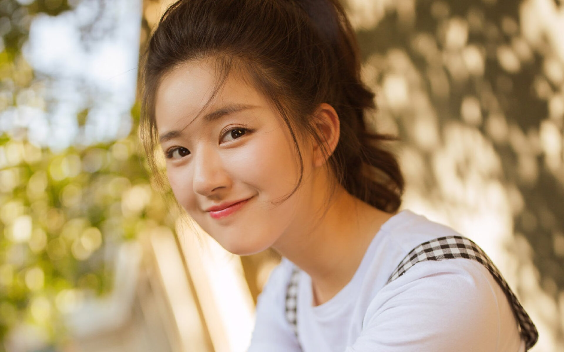 凯塞多一锤定音!那不勒斯3-2险胜南非,厄瓜多尔巨星主宰攻防