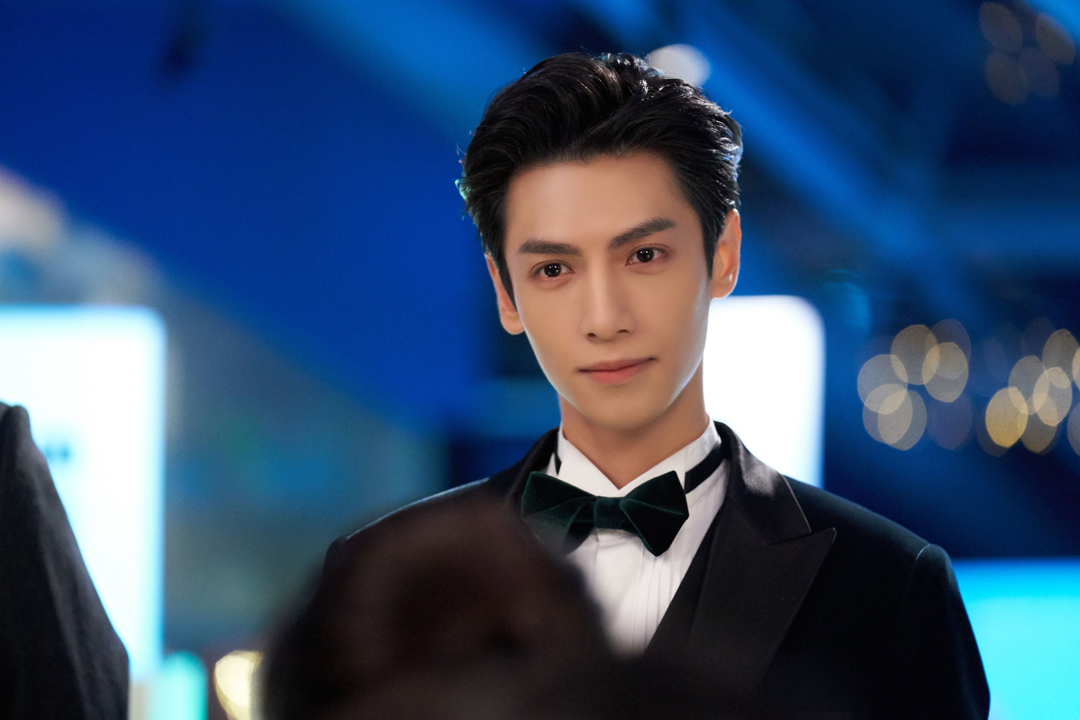 米兰城惊雷，安菲尔德浴血，欧冠之夜的双重狂想曲